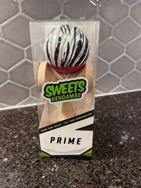 Kendama Sweets Prime Grain Split Raider Wooden Toy Collectible Black White Zebra